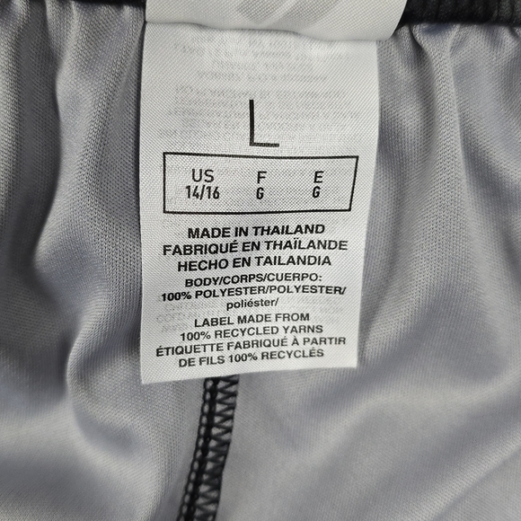 Adidas Black Camo With Red Stripes Boys Youth Shorts - Picture 4 of 8